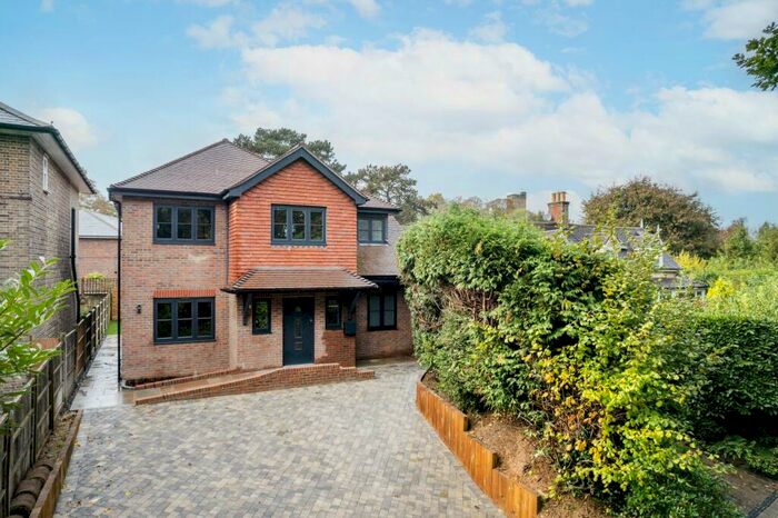 5 Bedroom Detached House To Rent In Old Road, East Grinstead, RH19