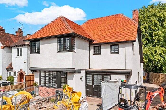 3 Bedroom Flat To Rent In Church Road, Hanwell, London, W7