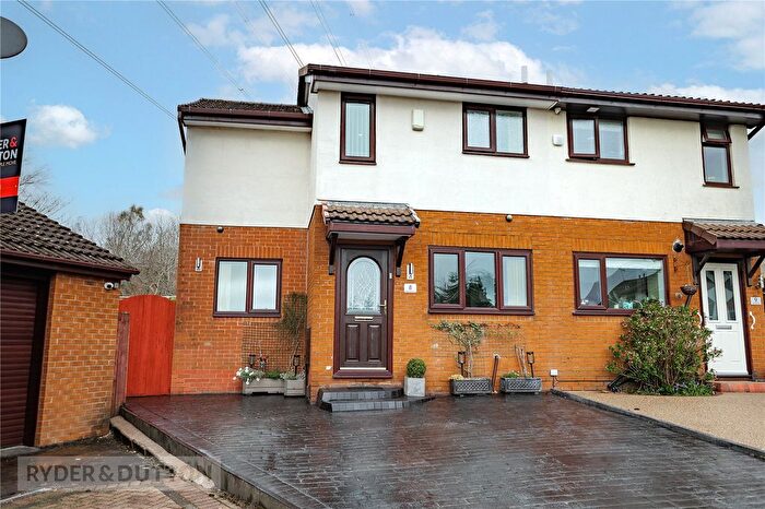 2 Bedroom Semi-Detached House For Sale In Sprucewood, Firwood Park, Chadderton, OL9