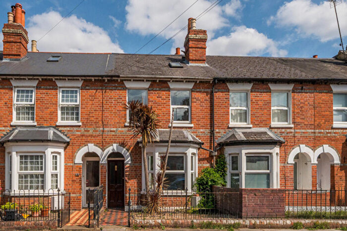 4 Bedroom Terraced House For Sale In Donnington Road, Reading, RG1