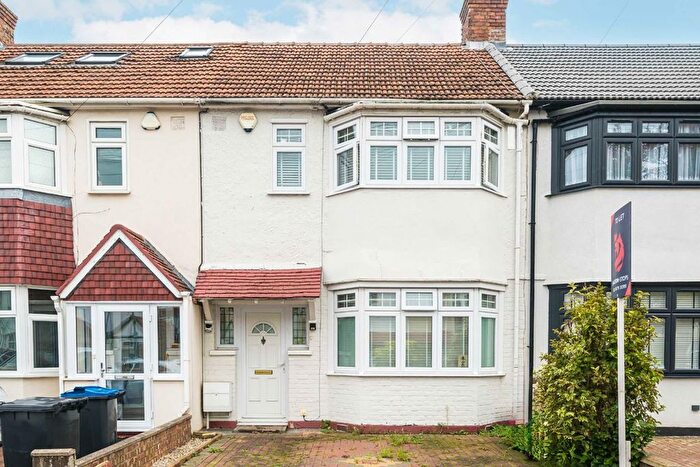 3 Bedroom Property To Rent In Byron Avenue, New Malden, KT3