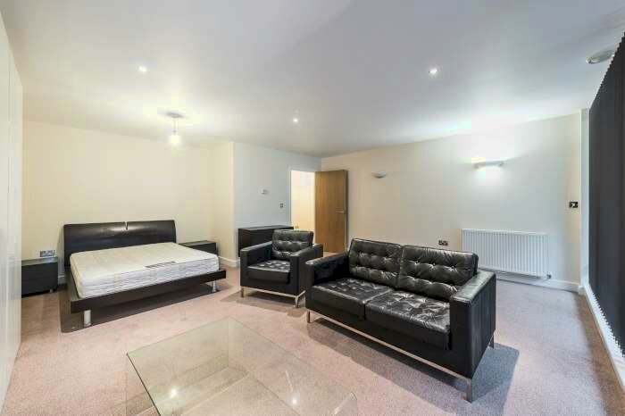 Studio To Rent In Seagull Lane, E16