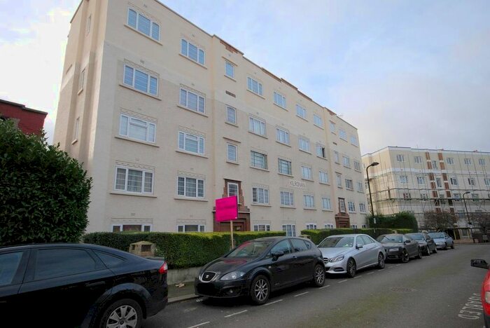 2 Bedroom Flat To Rent In Rosebank Way, Acton, W3