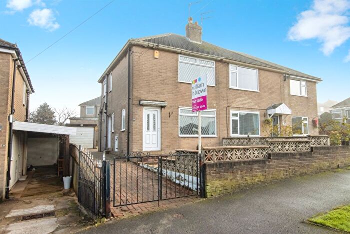 2 Bedroom Semi Detached House For Sale In Lulworth Crescent, Leeds, LS15