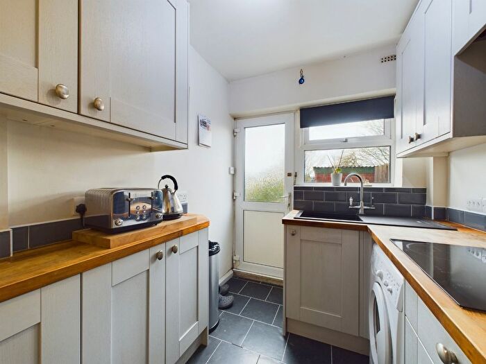 3 Bedroom Terraced House For Sale In Lyncroft Way, Kingsthorpe, Northampton, NN2