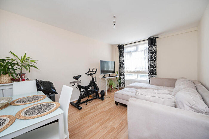2 Bedroom Flat For Sale In James Hammett House, Ravenscroft Street, , Shoreditch, London, E2