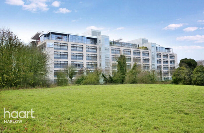 2 Bedroom Apartment For Sale In Edinburgh Gate, Harlow, CM20