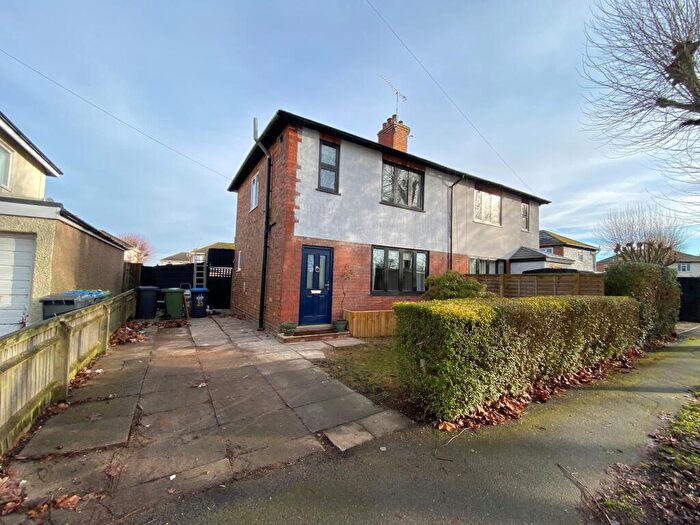 3 Bedroom Semi-Detached House To Rent In Butlin Road, Rugby, CV21