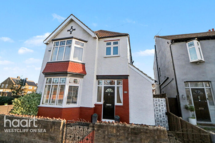 3 Bedroom Detached House For Sale In High Street, Southend-On-Sea, SS3