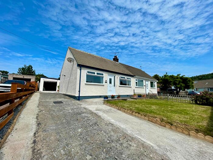 2 Bedroom Flat To Rent In Cyffordd Llandudno, LL31