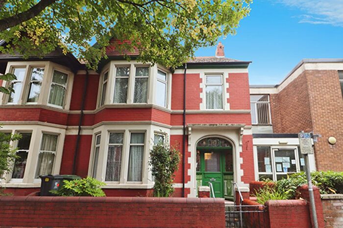 4 Bedroom End Of Terrace House For Sale In Albany Road, Cardiff, CF24