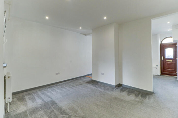 3 Bedroom Terraced House For Sale In Toronto Road, Portsmouth, PO2