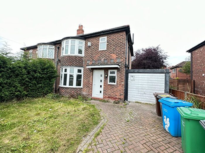 3 Bedroom Semi-Detached House To Rent In Kingsway, Manchester, M20