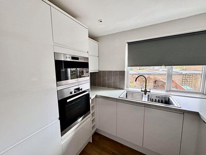 2 Bedroom Flat To Rent In Lincoln Walk, Chester Le Street, DH3