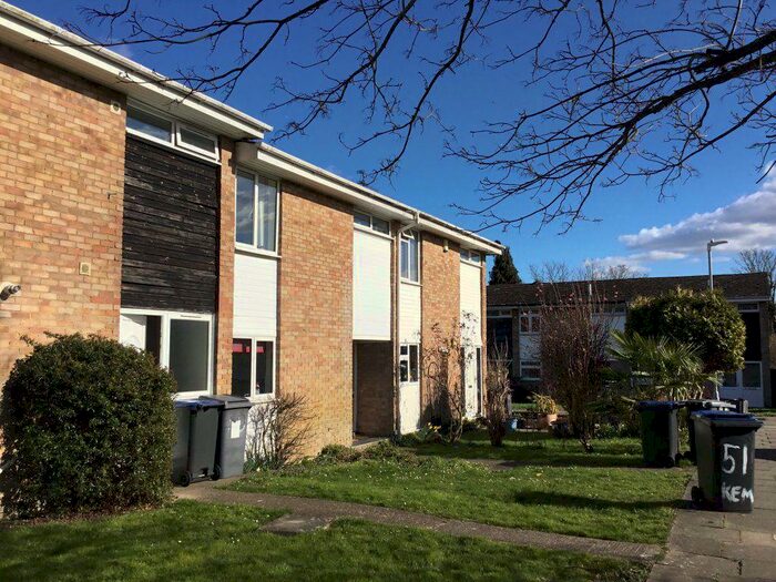 3 Bedroom House To Rent In Kemsing Gardens () - Ref, CT2