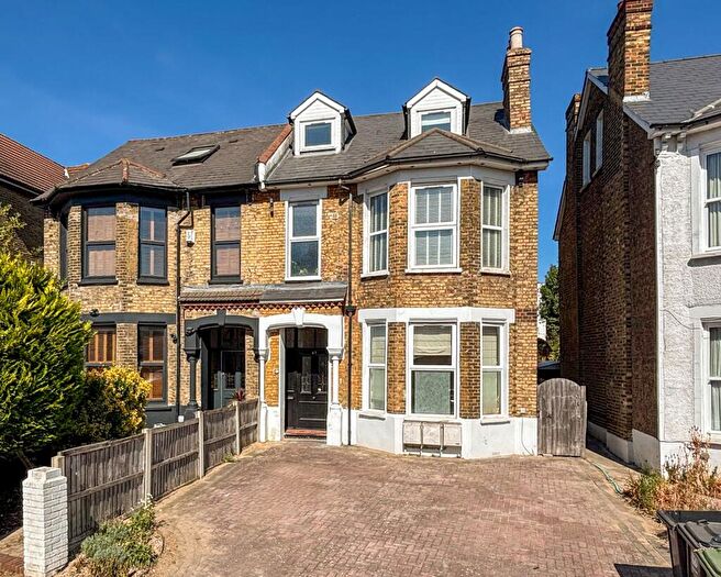 2 Bedroom Flat For Sale In Baring Road, Hither Green, SE12