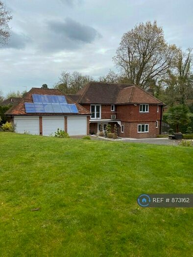 4 Bedroom Detached House To Rent In Wellington Avenue, Virginia Water, GU25