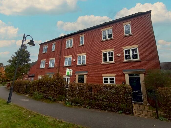 3 Bedroom Town House To Rent In Upton Grange, Chester, CH2
