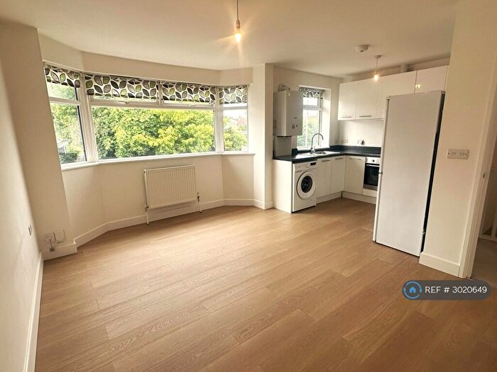 1 Bedroom Flat To Rent In Dovercourt Road, Bristol, BS7