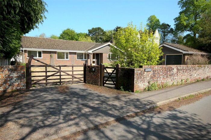3 Bedroom Bungalow For Sale In Church Road, Upper Farringdon, Alton, Hampshire, GU34