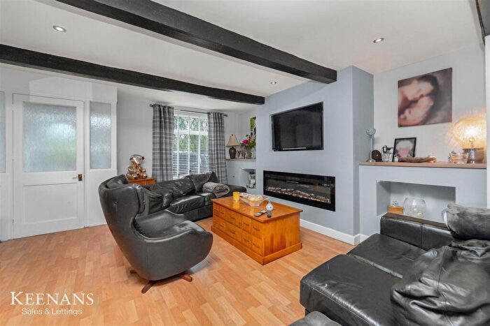 2 Bedroom Cottage For Sale In Walmersley Road, Bury, BL9