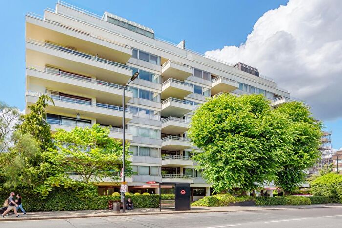 1 Bedroom Maisonette To Rent In Prince Albert Road, St. Johns Wood, NW8