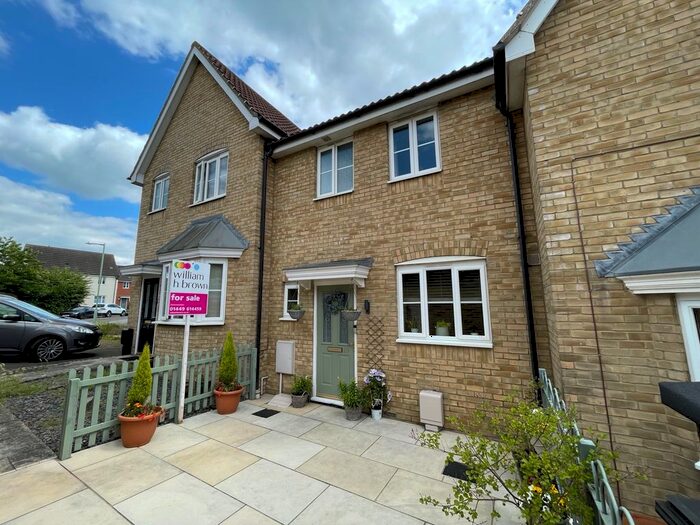 3 Bedroom Terraced House For Sale In Fieldfare Close, Stowmarket, IP14