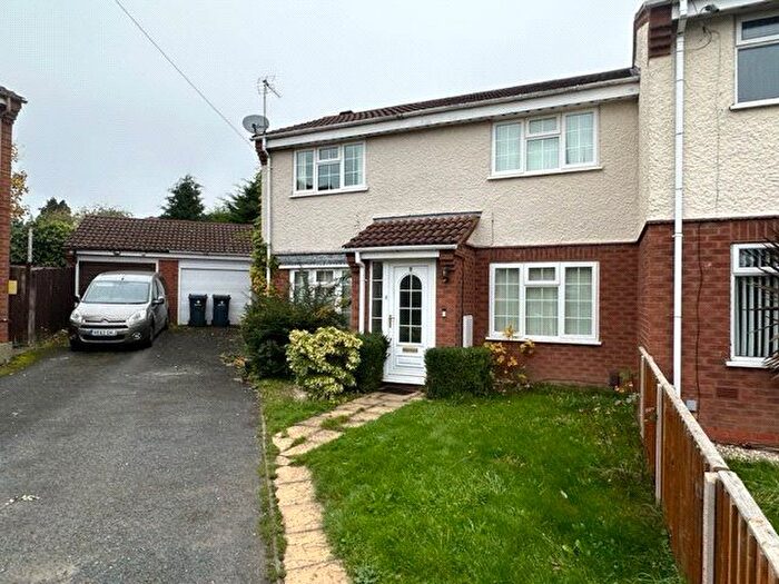3 Bedroom Semi-Detached House To Rent In Rudyngfield Drive, Birmingham, West Midlands, B33