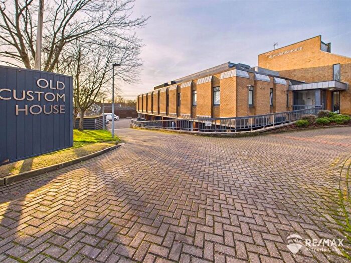 2 Bedroom Apartment For Sale In Main Road, Dovercourt, Harwich, CO12