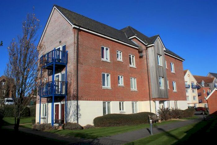 2 Bedroom Flat To Rent In Corscombe Close, Weymouth, DT4