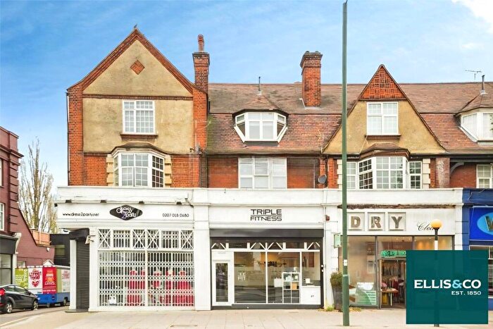 1 Bedroom Apartment To Rent In Finchley Road, Temple Fortune, NW11