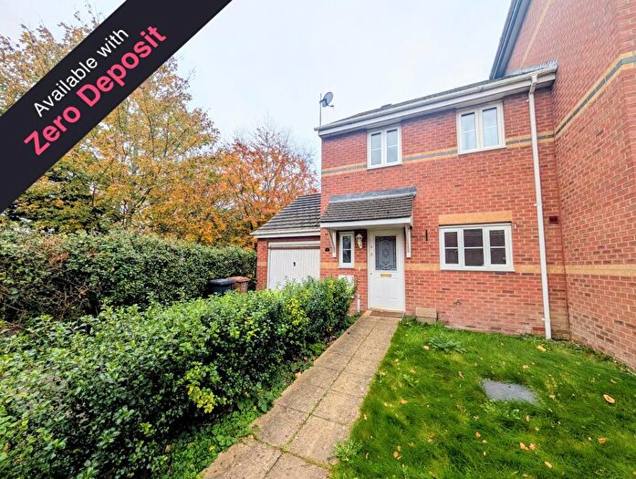 3 Bedroom House To Rent In Cricklade Place, Andover, SP10