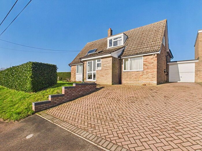 3 Bedroom Chalet For Sale In Valley Farm Lane, Forncett St Mary, NR16