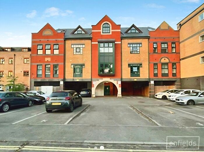 2 Bedroom Flat For Sale In St. Marys Place, Hampton House, SO14