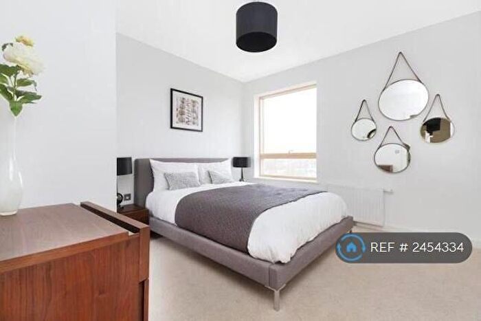 2 Bedroom Flat To Rent In Sherrington Court, London, E16