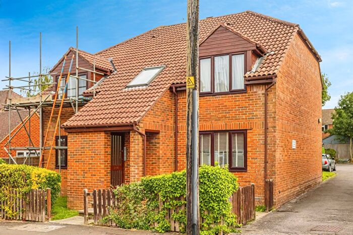 1 Bedroom Flat For Sale In West Street, Burgess Hill, RH15