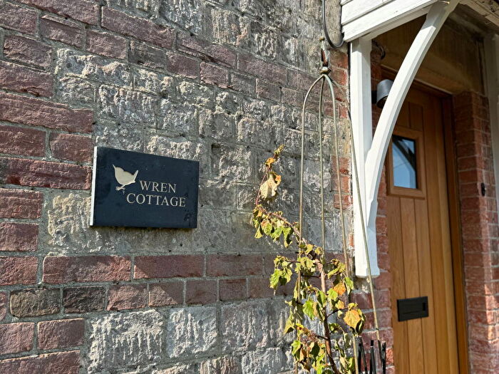 3 Bedroom Cottage For Sale In Wren Cottage, Monkton Deverill, BA12