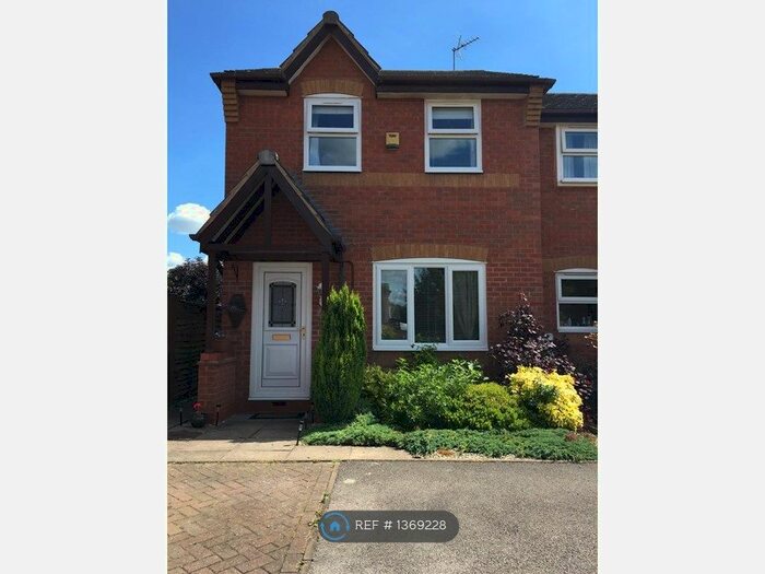 3 Bedroom Semi-Detached House To Rent In Romney Drive, Stafford, ST16