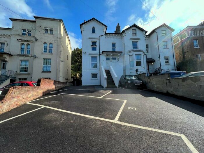 2 Bedroom Flat To Rent In Cobham Terrace, Bean Road, Greenhithe, DA9