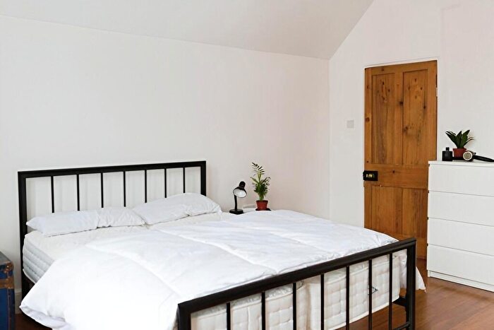 2 Bedroom Apartment To Rent In Bridge Street Row West, , Chester, CH1