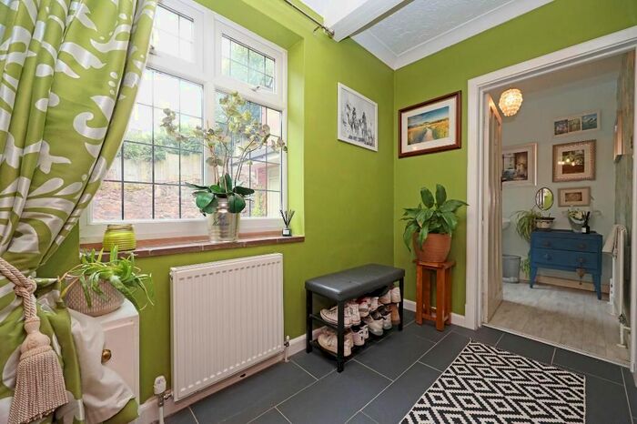 5 Bedroom Detached House For Sale In Lightwood Road, Stoke On Trent, Staffordshire, ST3