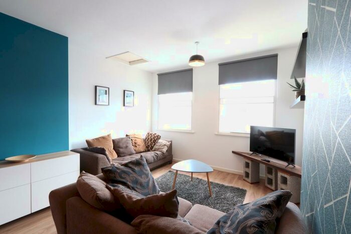 2 Bedroom Apartment To Rent In West Street, St Philips, Bristol, BS2