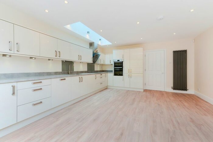 4 Bedroom Semi-Detached House To Rent In Balfour Road, London, W13