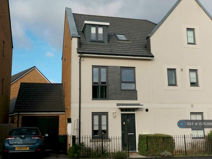 4 Bedroom Semi-Detached House To Rent In Eighteen Acre Drive, Bristol, BS34