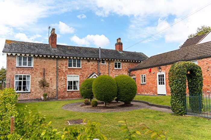 4 Bedroom Detached House For Sale In The Square, Thurnby, LE7