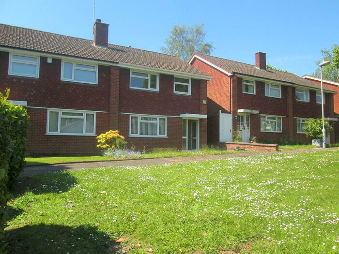 3 Bedroom Semi-Detached House To Rent In Gimble Walk, B17