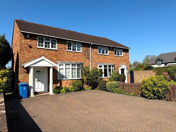 3 Bedroom Semi-Detached House For Sale In Slough Road, Datchet, Slough, SL3