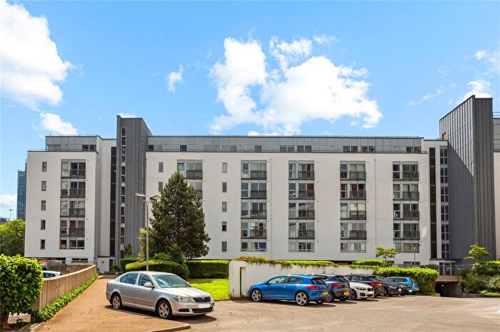 1 Bedroom Flat To Rent In Water Street, Manchester, M3