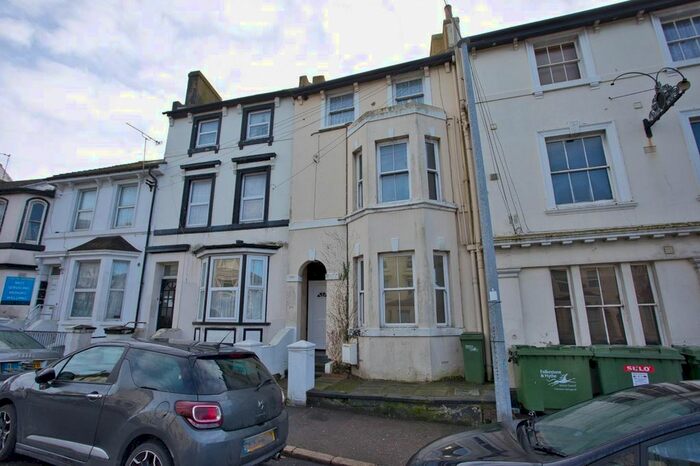1 Bedroom Flat To Rent In Dover Road, Folkestone, CT20