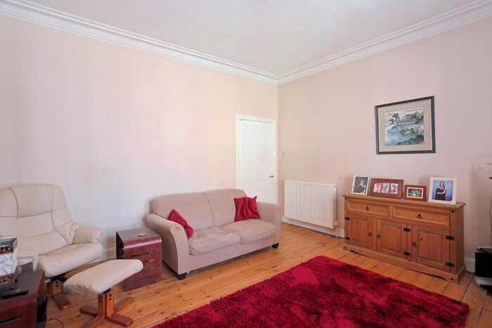 1 Bedroom Flat For Sale In High Street, Kirkcaldy, KY1
